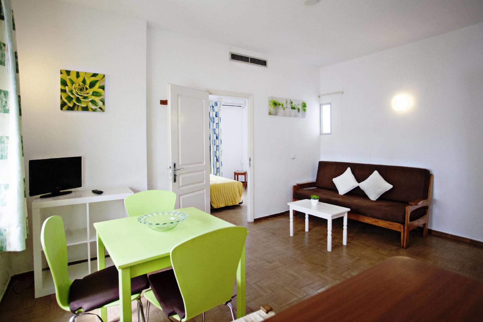 Apartamentos Turisticos Gida By Umbral Quarteira Bagian luar foto
